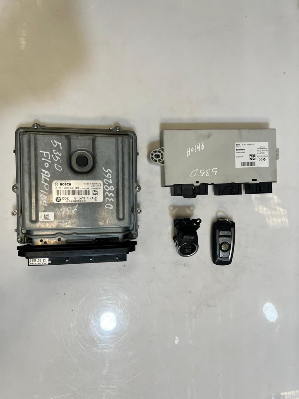 BMW 5' F10 N57 535D Engine Control Unit ECU SET DDE+ CAS4+ 1KEY 8573574 OEM