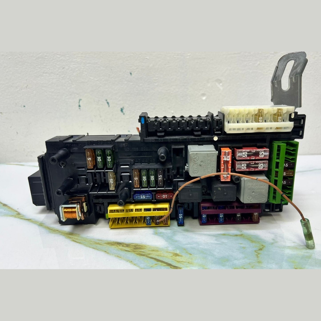 2010-2016 Mercedes-Benz E350 Rear Fuse Relay Box Sam Assy 212 9004001 W212 E550
