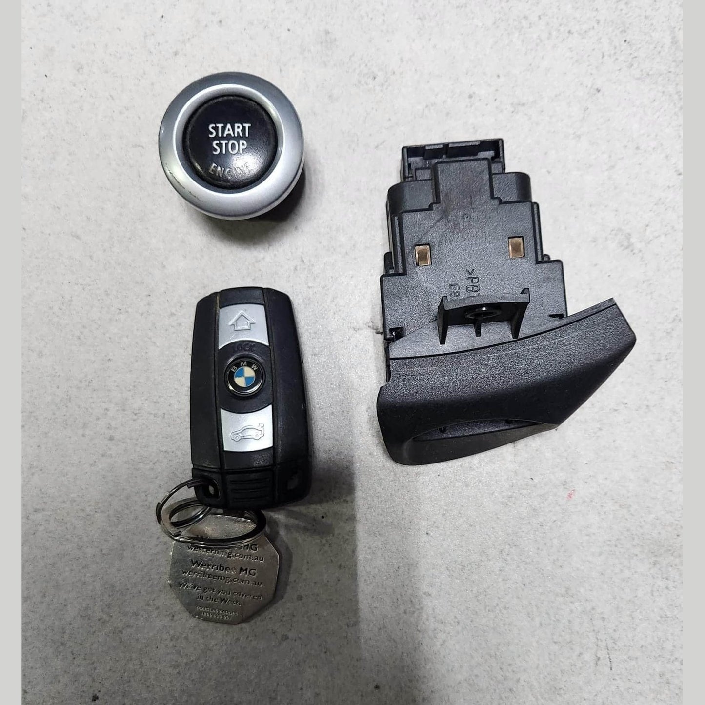 2014 BMW X1 E84 N20 Engine Control Unit ECU Set 8631727 OEM