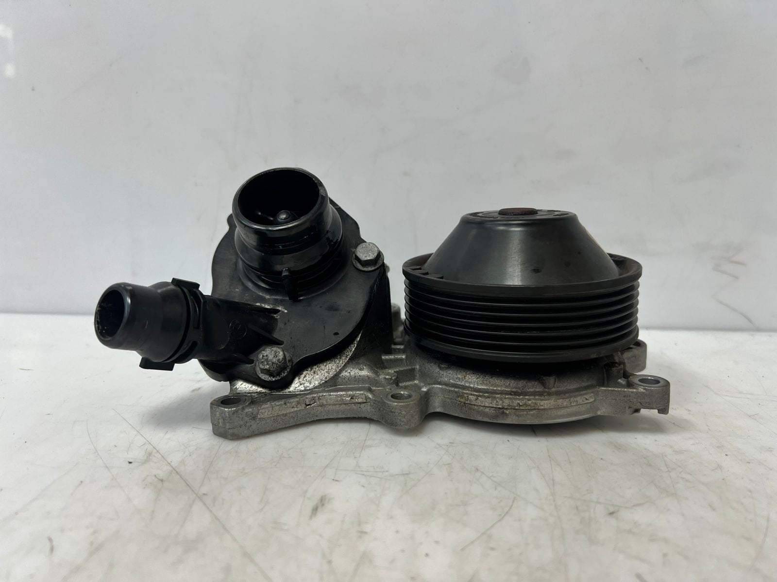 BMW 1 Series F20 F21 and 3 Series E92 N47D20C Water Pump 7810833