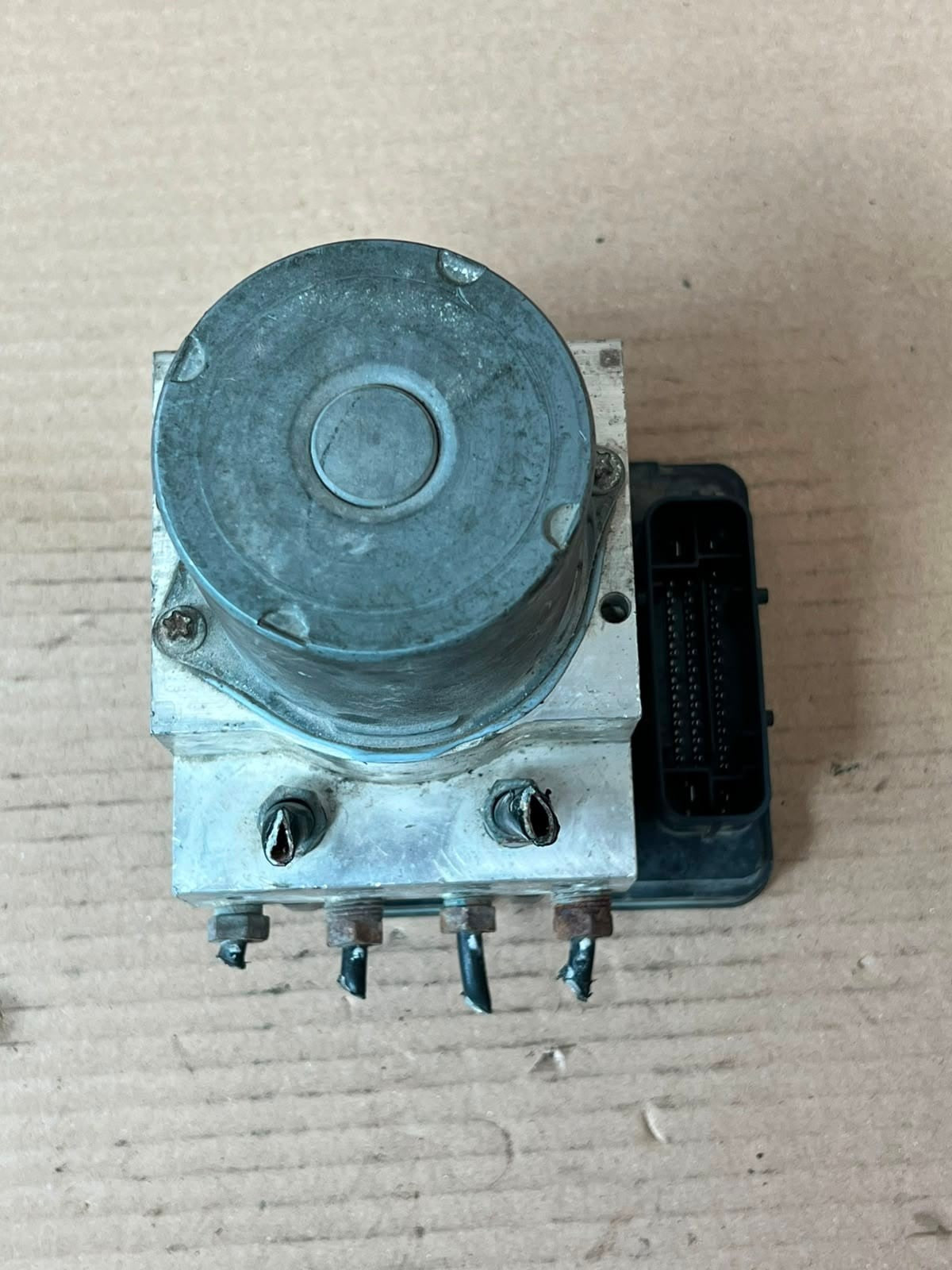 2013-2018 BMW X5 F15 ABS BRAKE Pump CONTROL Module 6870183 OEM