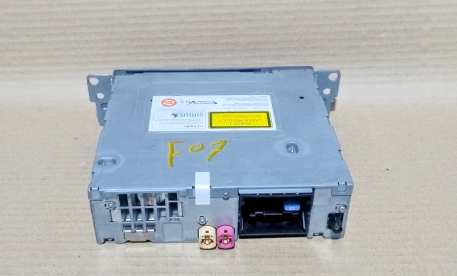 OEM GENUINE BMW F07 BUSINESS CD RADIO HEAD UNIT CIC MODULE 9237202