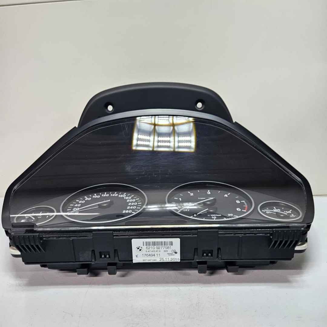 2012-2016 BMW F30 F31 F34 F36 328i Instrument Cluster 9277581