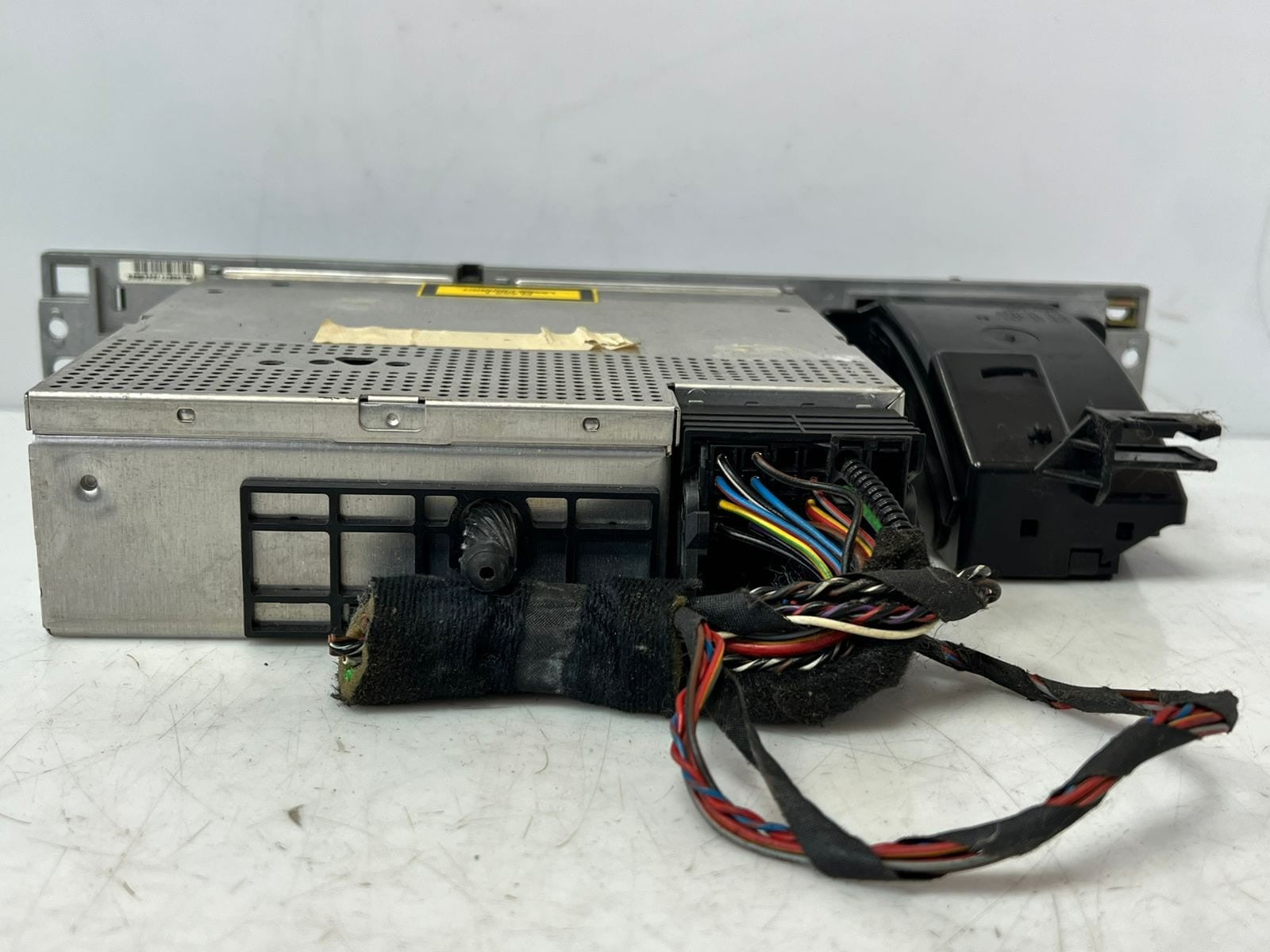 2006-2008 BMW E65 E66 E67 7' 730d 750i 750Li 760Li Radio Cd Player 6947711 OEM