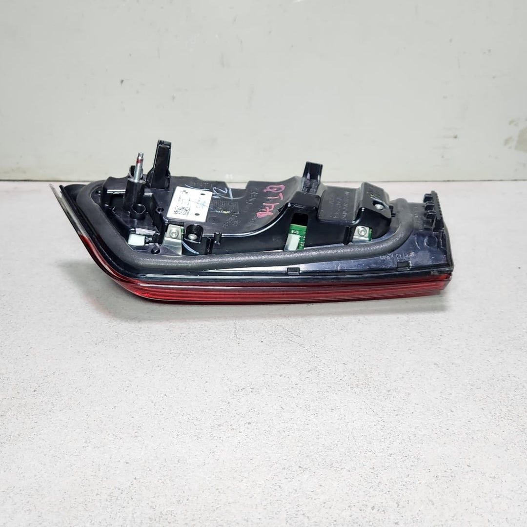 2019 BMW 330i TRUNK Tail Light 7495089 3 Series G20 G21 LEFT INNER