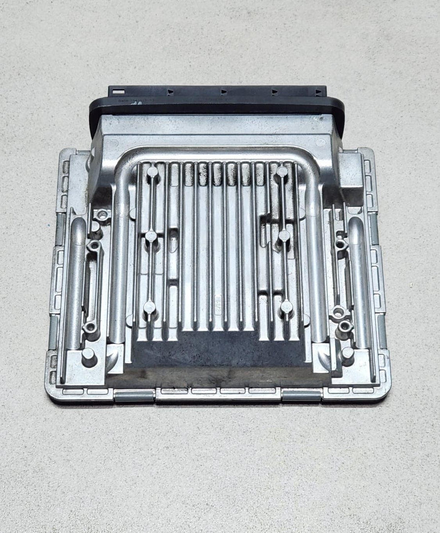  2011-2013 BMW 750Li 4.4 N63 Engine Control Unit 7600090 7 Series and 3 Series 