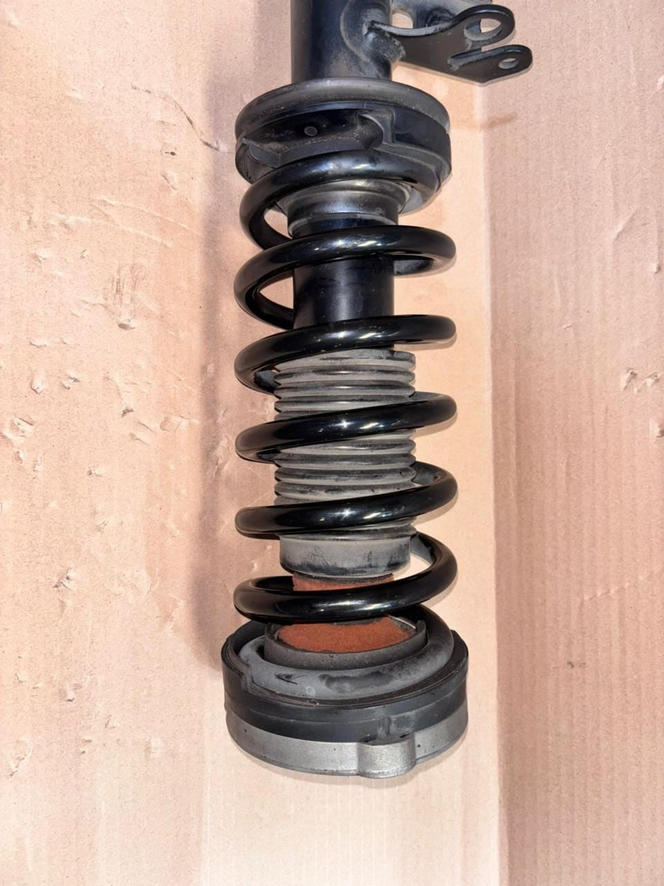 BMW Front Shock Absorber Strut 6784017 5 Series F10 F11 Front Left