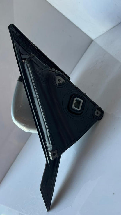 2013 BMW 550i Side View Mirror A046412 SILVER