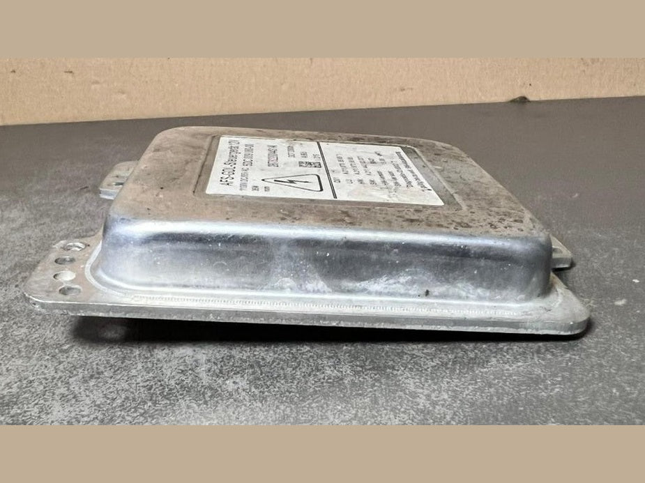 Mercedes W211 E-Class Xenon Light Headlight Control Module Unit A211 8705585 OEM