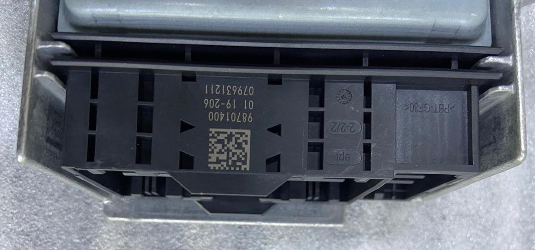 OEM BMW 5 G30 F91 F92 F93 M5 M8 SRS Control Unit Module 9890597 continental