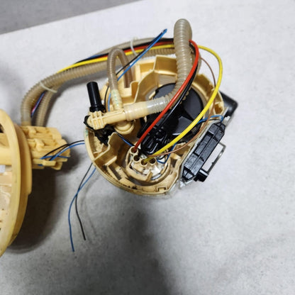 BMW Fuel Pump DIESEL 7476107 5 Series G30 6 Series G32 and 8 Series G14