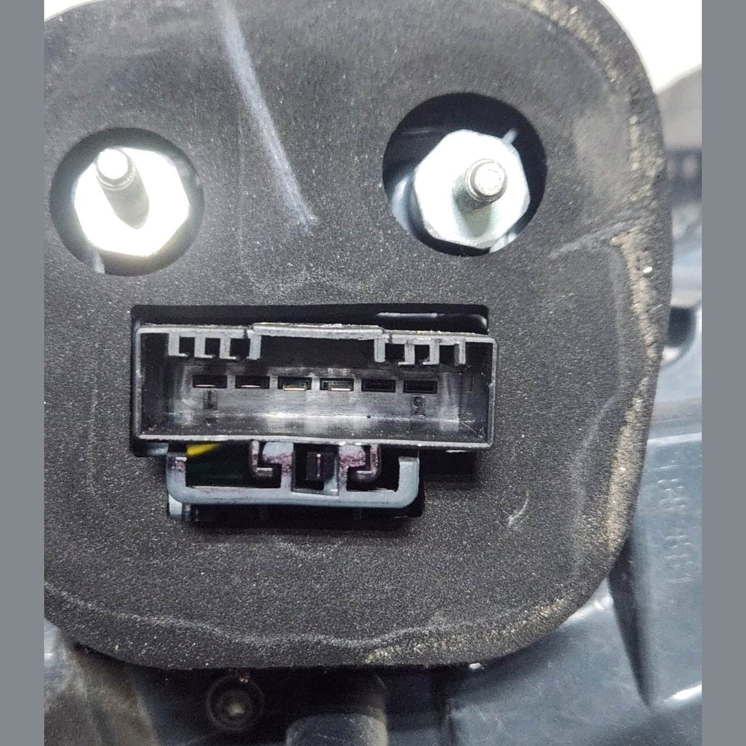 2013-2018 BMW X5 F15 Outer Tail Light 7290099 X5 F15 F85
