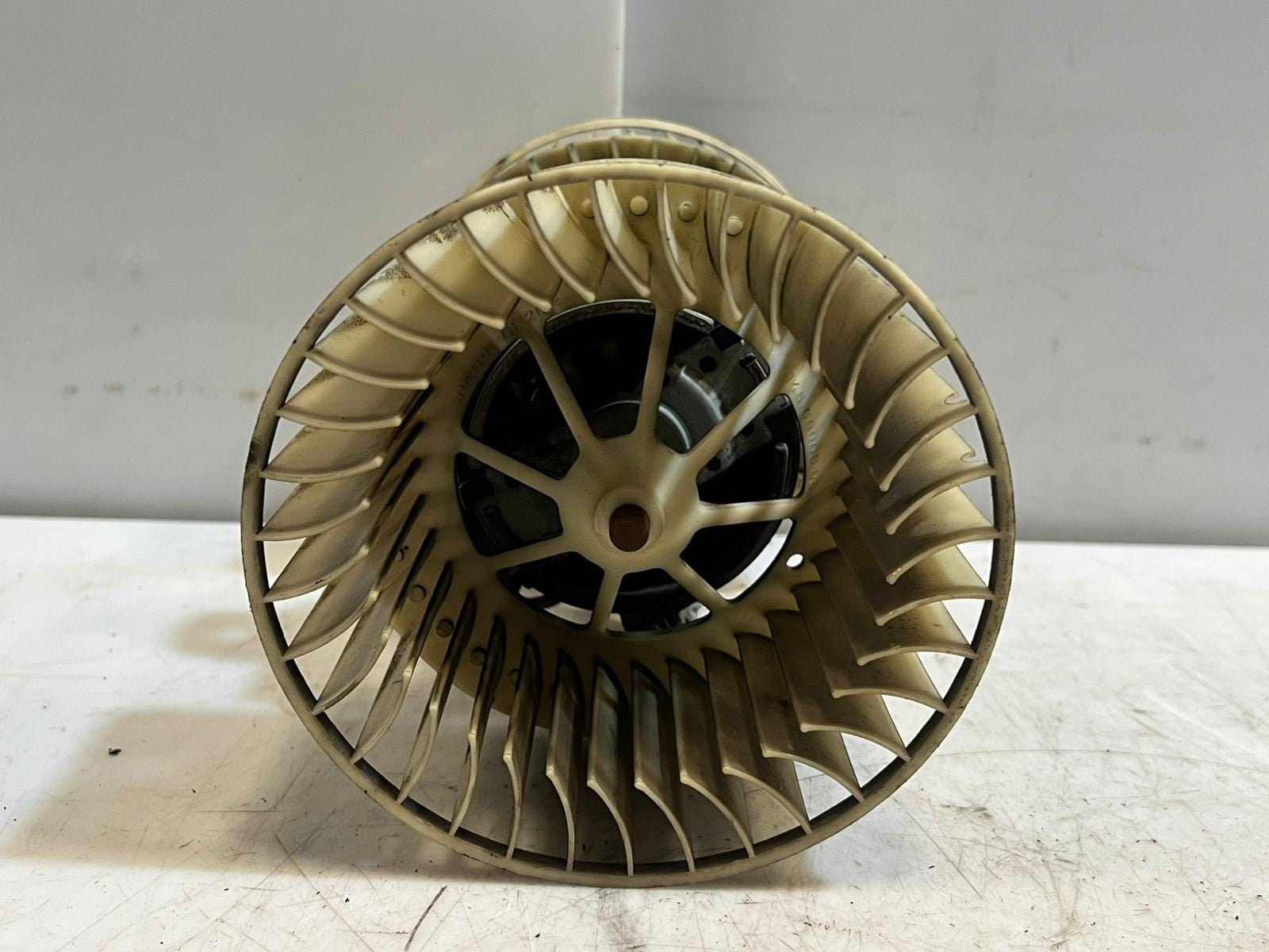 2000-2006 BMW X5 E53 and E39 VALEO Heater Blower Fan Motor 8385558 OEM