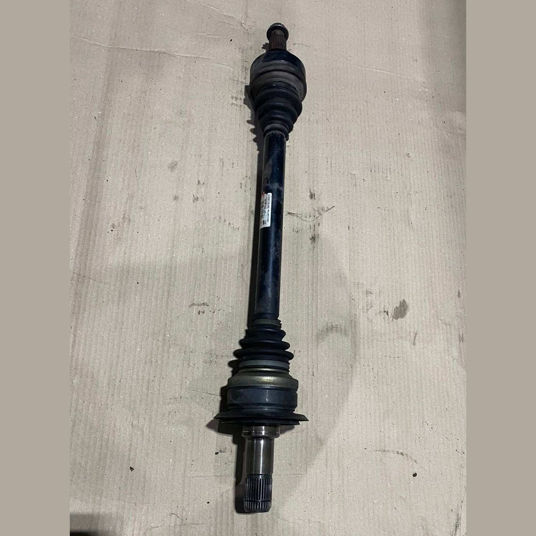 2012-2015 BMW 335i Rear Axle Shaft 7597685 F30 335i, F32 435i, and M240i models 