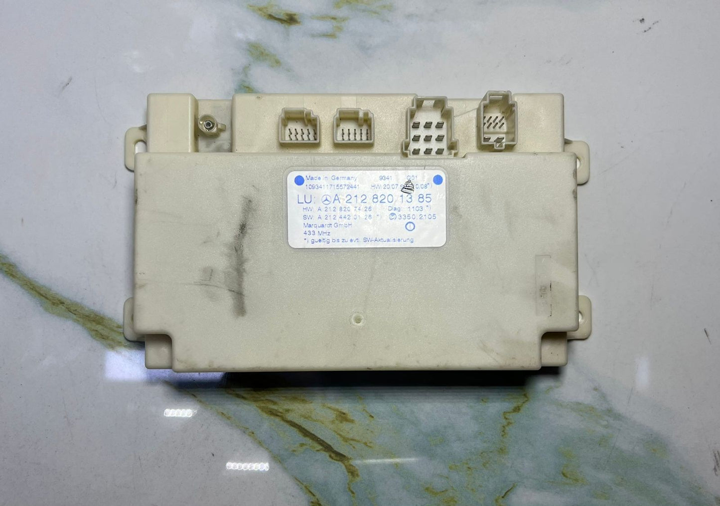 Mercedes-Benz W212 E-Class E350 Keyless Go Entry Control Module A212 8201385 OEM