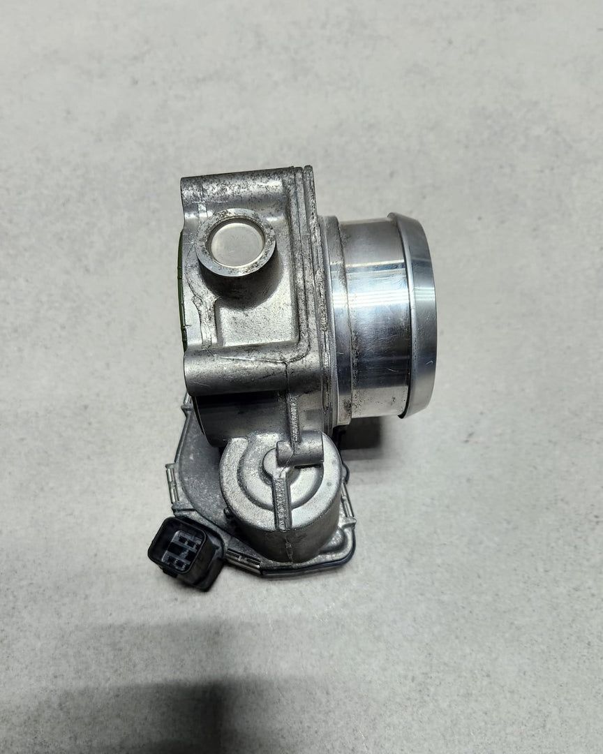 BMW Throttle Body 7566243 7 Series F01 F02 F03 N74 V12 engine