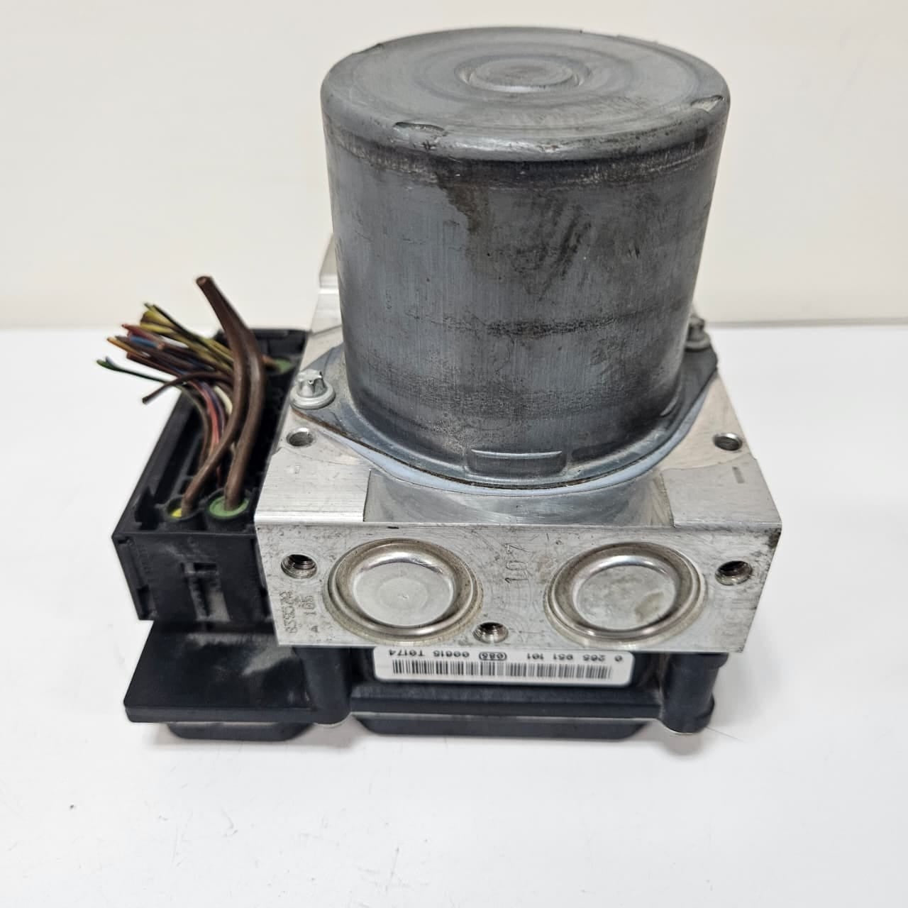 2010-2015 BMW X1 E84 ABS Pump 6798989 USED