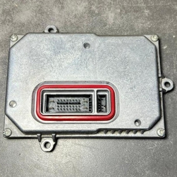 Mercedes Benz W221 Xenon Light Headlight Control Module Unit A216 8704826 OEM