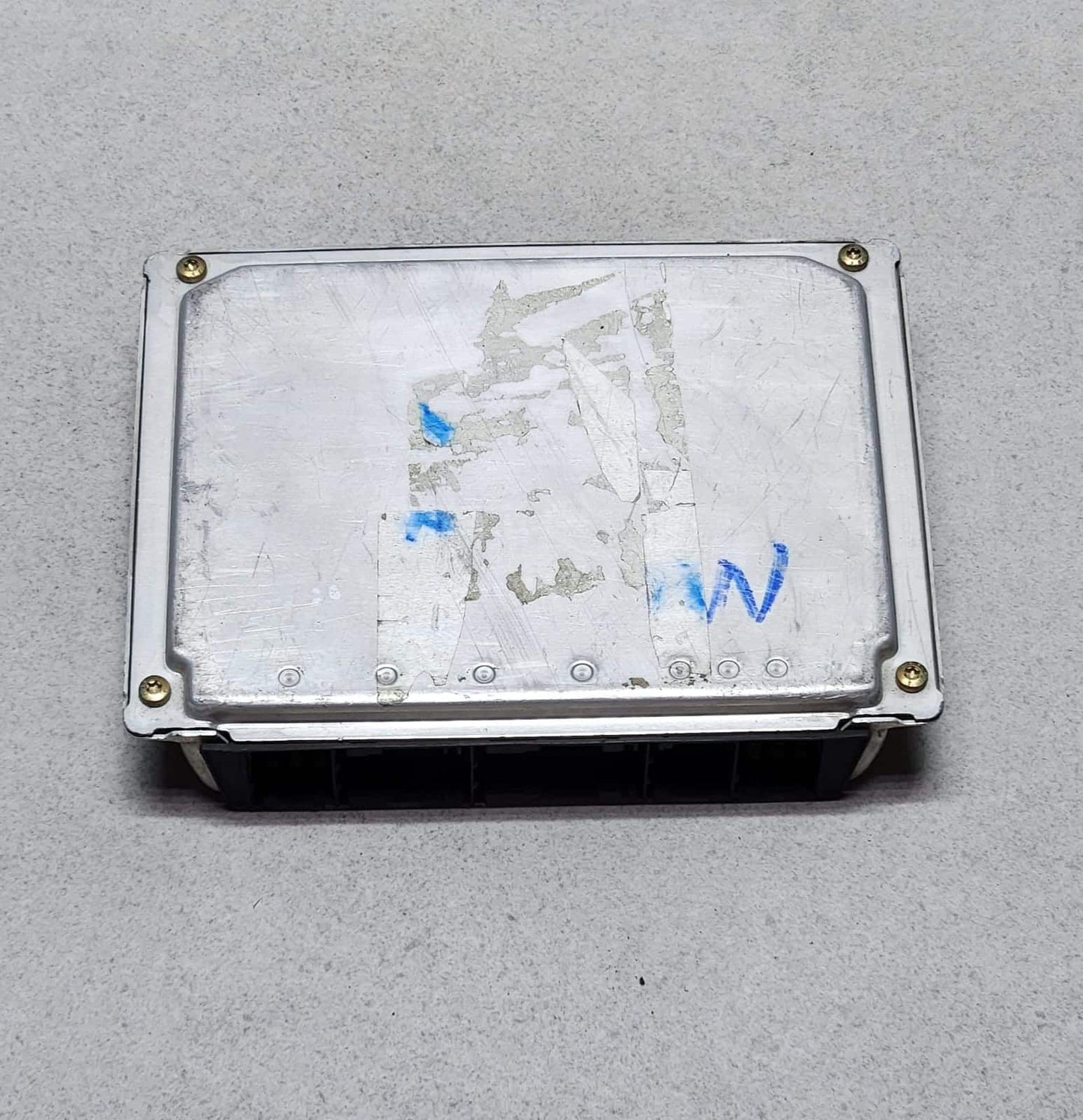2001-2005 BMW X5 330i Engine Control Unit 7519308 OEM