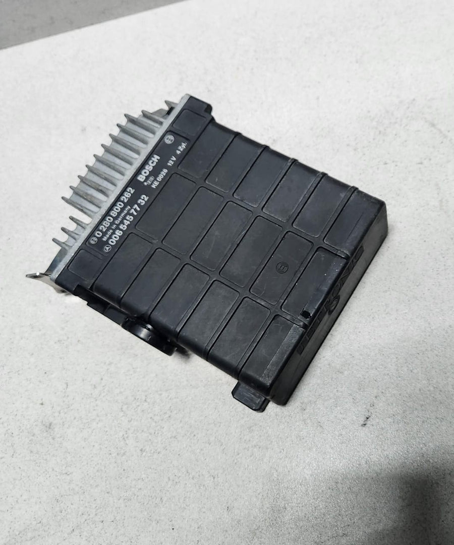 Benz Engine Control Unit 0280800262  W201 and W124 ECU