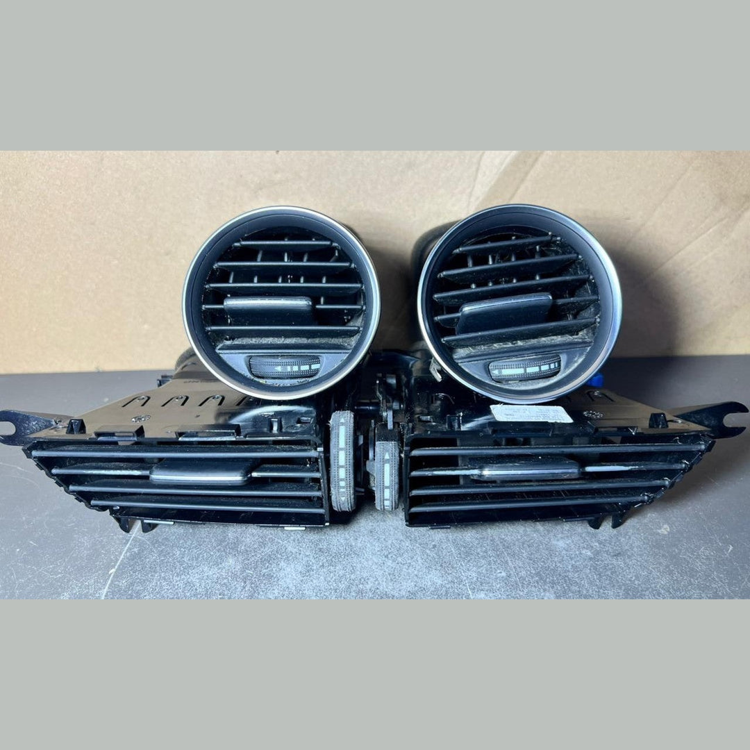 12-14 Mercedes W204 C300 C250 Front Center Dashboard  Heater A/C Air Vent Set