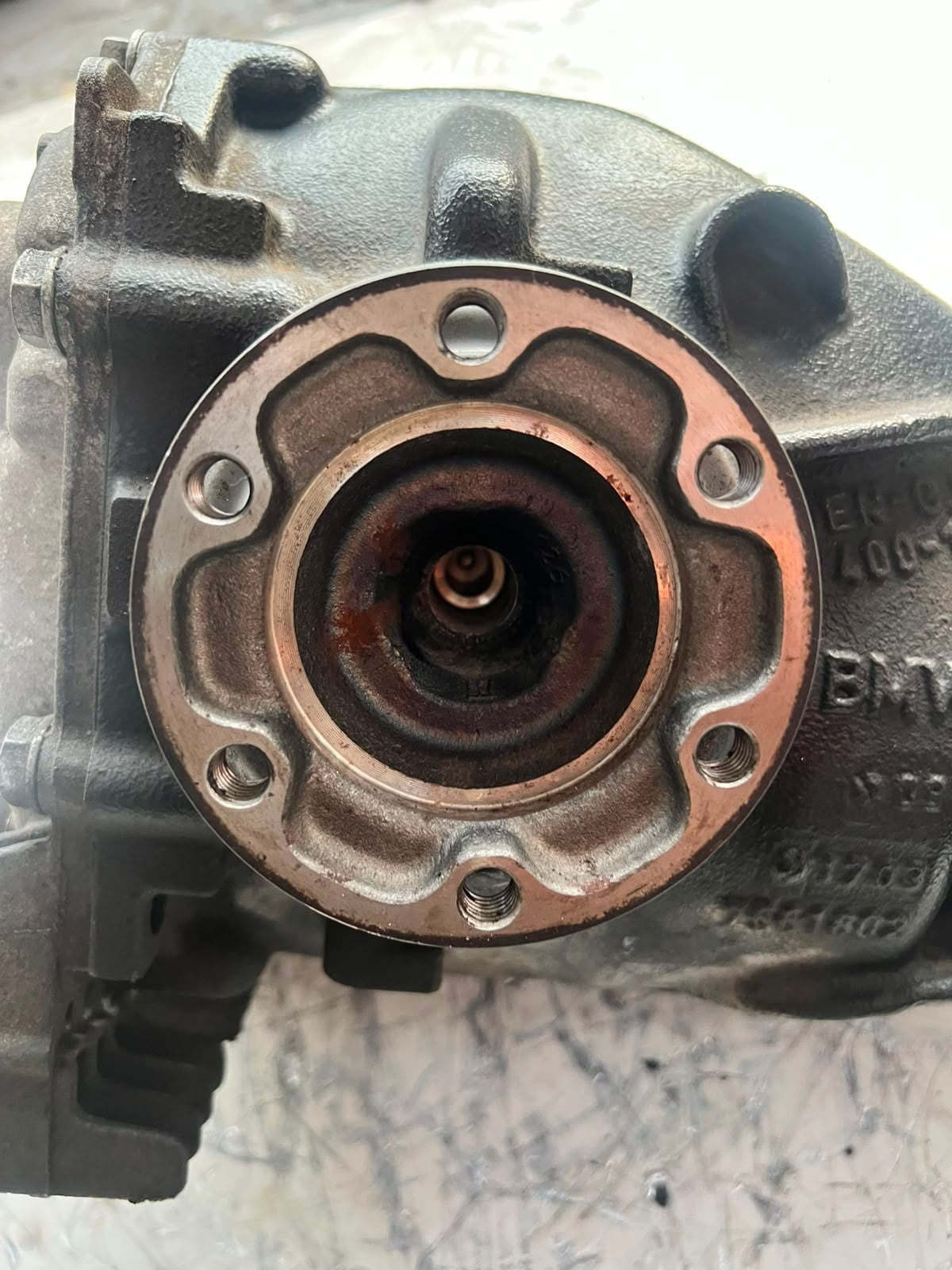 2009-2016 BMW Z4 E89 Rear Differential 7576668 RATIO 3.73