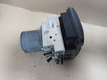 2010-2016 BMW 5 Series F10 and F11 F1X ABS DSC Hydraulic Pump 6852811 OEM