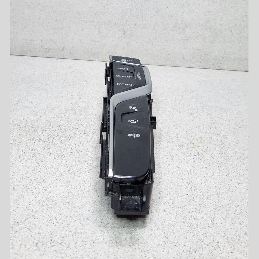 2016-2019 BMW 740i 7 Series G11 G12 Center Console Switch 6993902 OEM