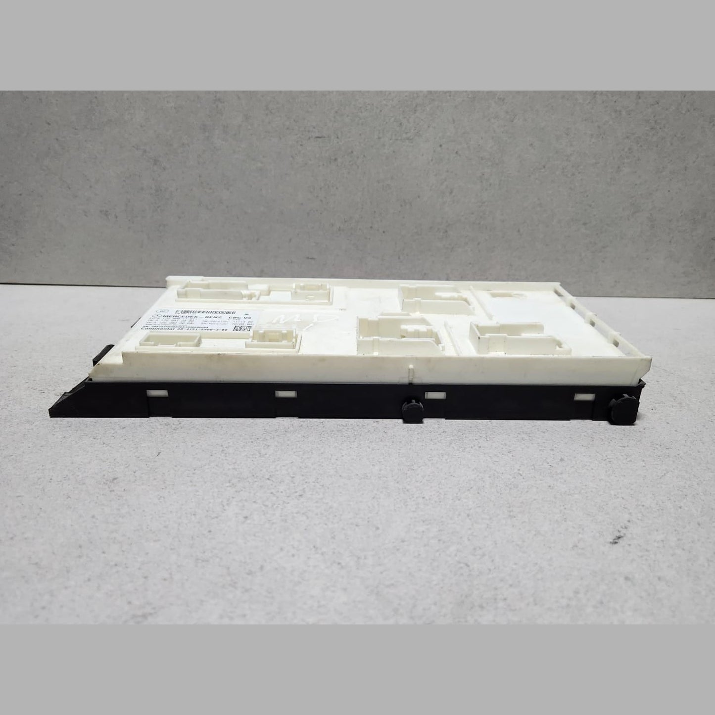 2013-2019 Mercedes-Benz CLA250 Body Control Module A1569007402 CLA W156 and GLA