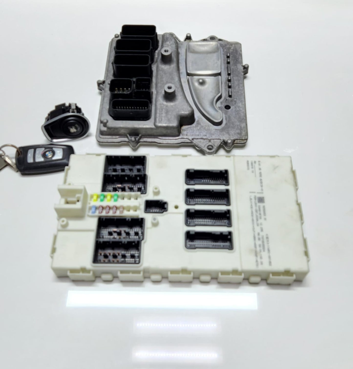 2013 BMW X5 Engine Control Unit 8604275 3 Series F30 F31 GT F34 X5 OEM