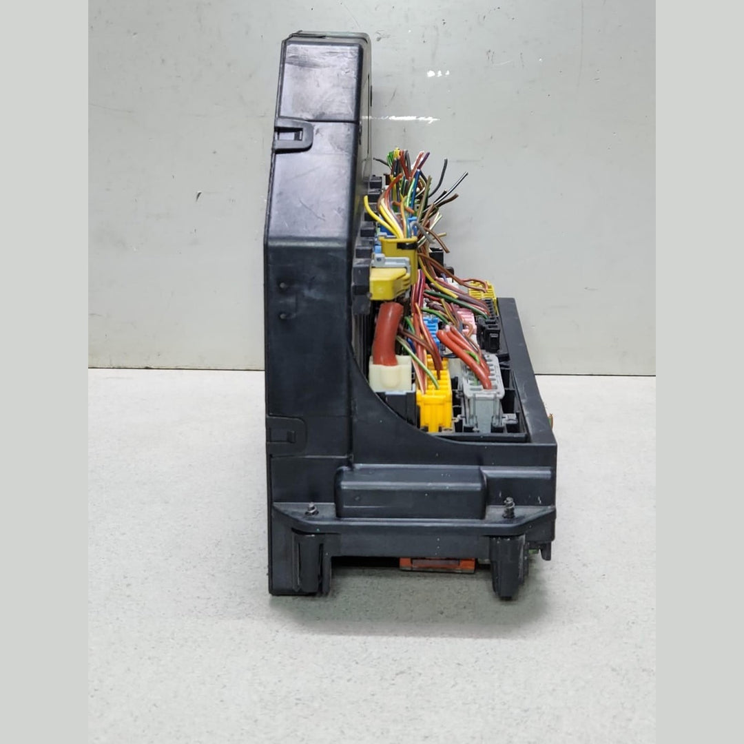 2014 Mercedes-Benz E300 Front Fuse Box Sam Control Unit A2129009025 W212 W204 