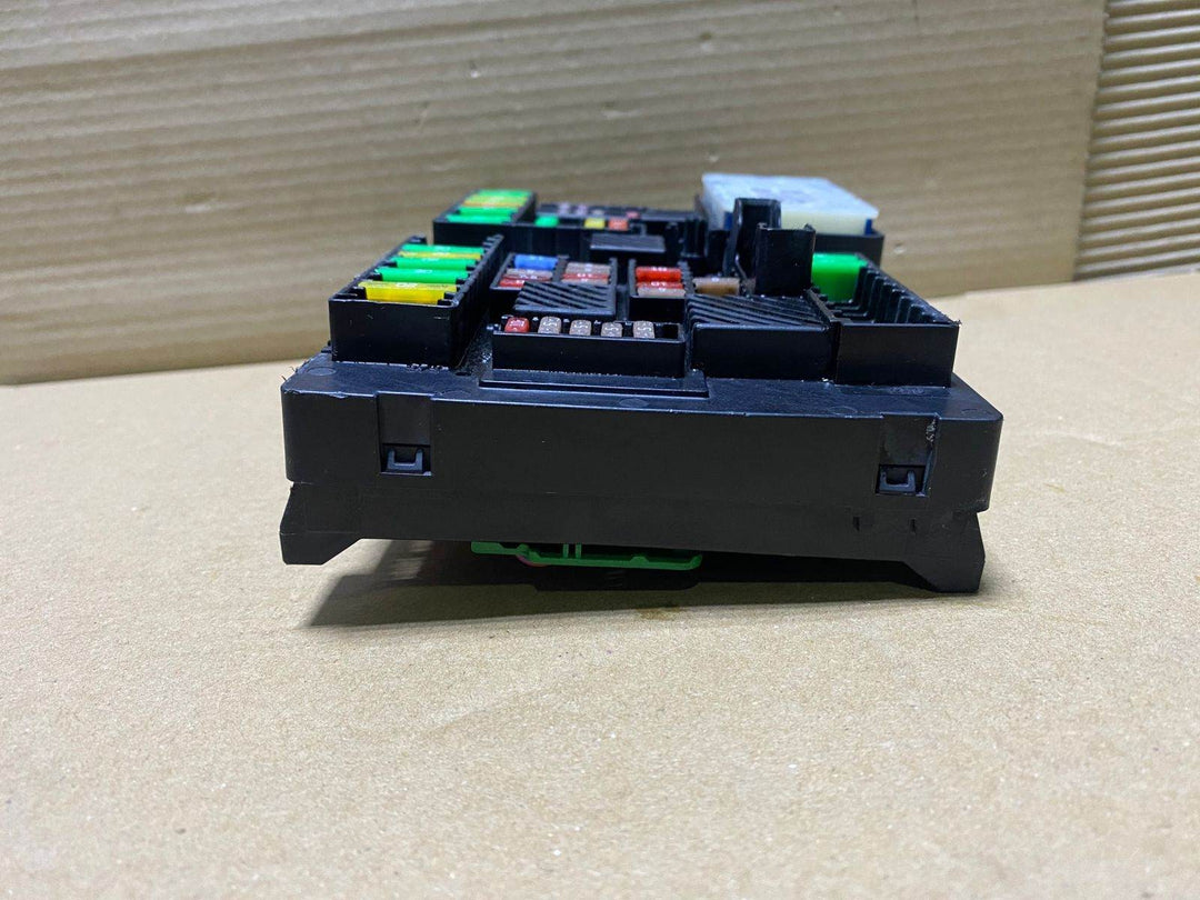 2018 BMW 430i Power Distribution Box 9393144, G11 G12, 750i, and 430i