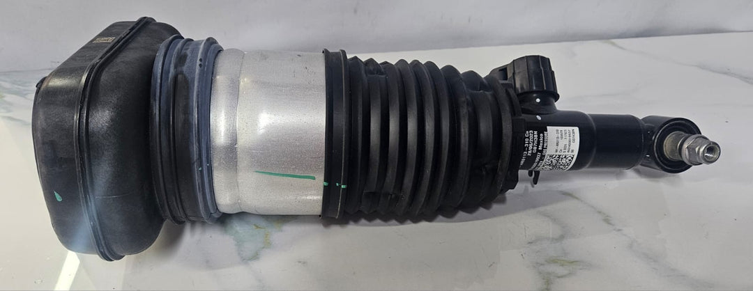 OEM BMW X5 G05 S68 REAR AIR SUSPENSION SHOCK G05 LCI RA PHEV RH 6869038 20KM 