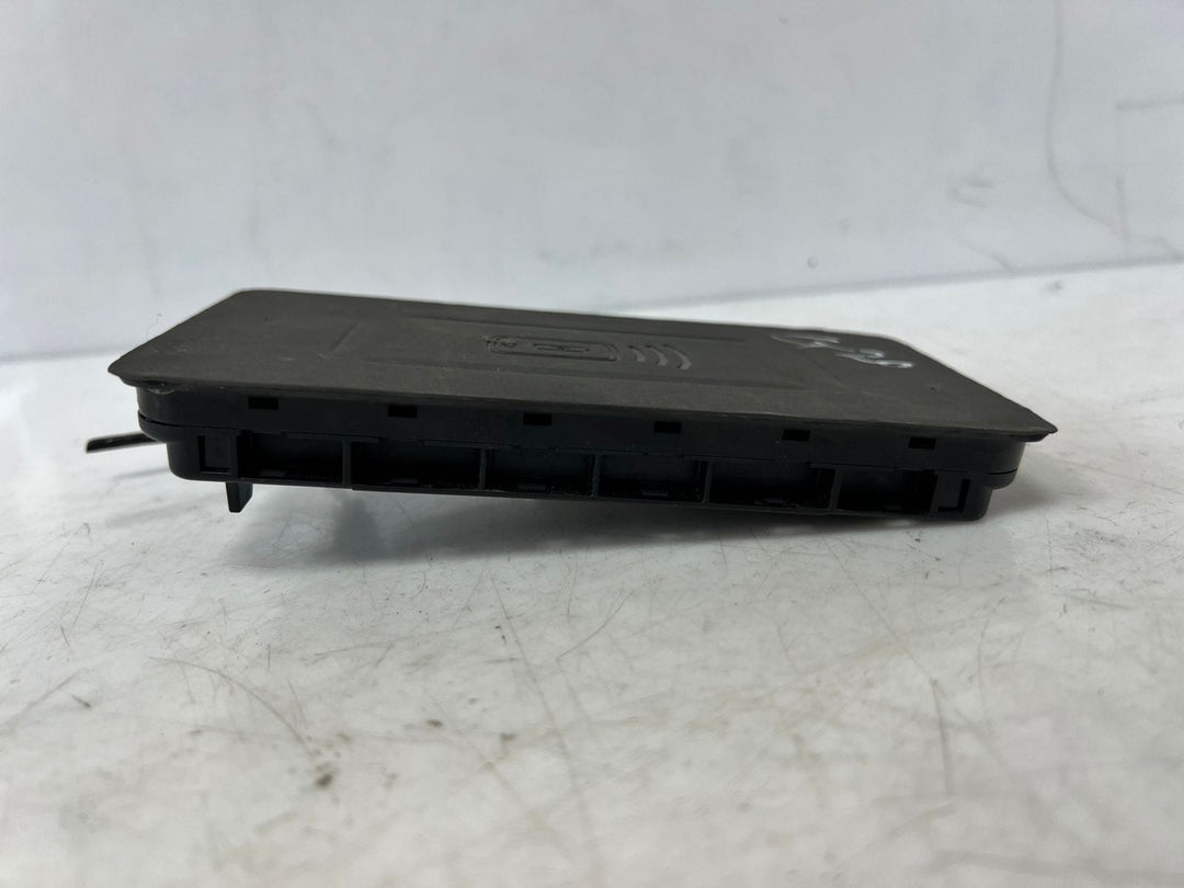 BMW G11 G12 G16 G20 G29 Z4 X5 G05 Wireless Charging Module 5A0E550 OEM