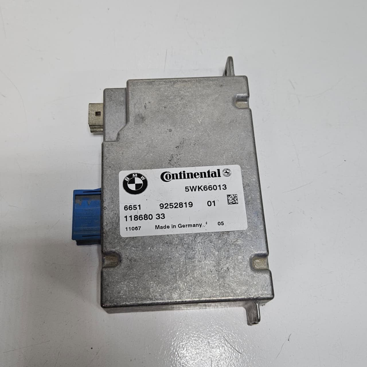 2009-2012 BMW F01 F02 F04 F10 F13 750Li Camera Control Module 9252819