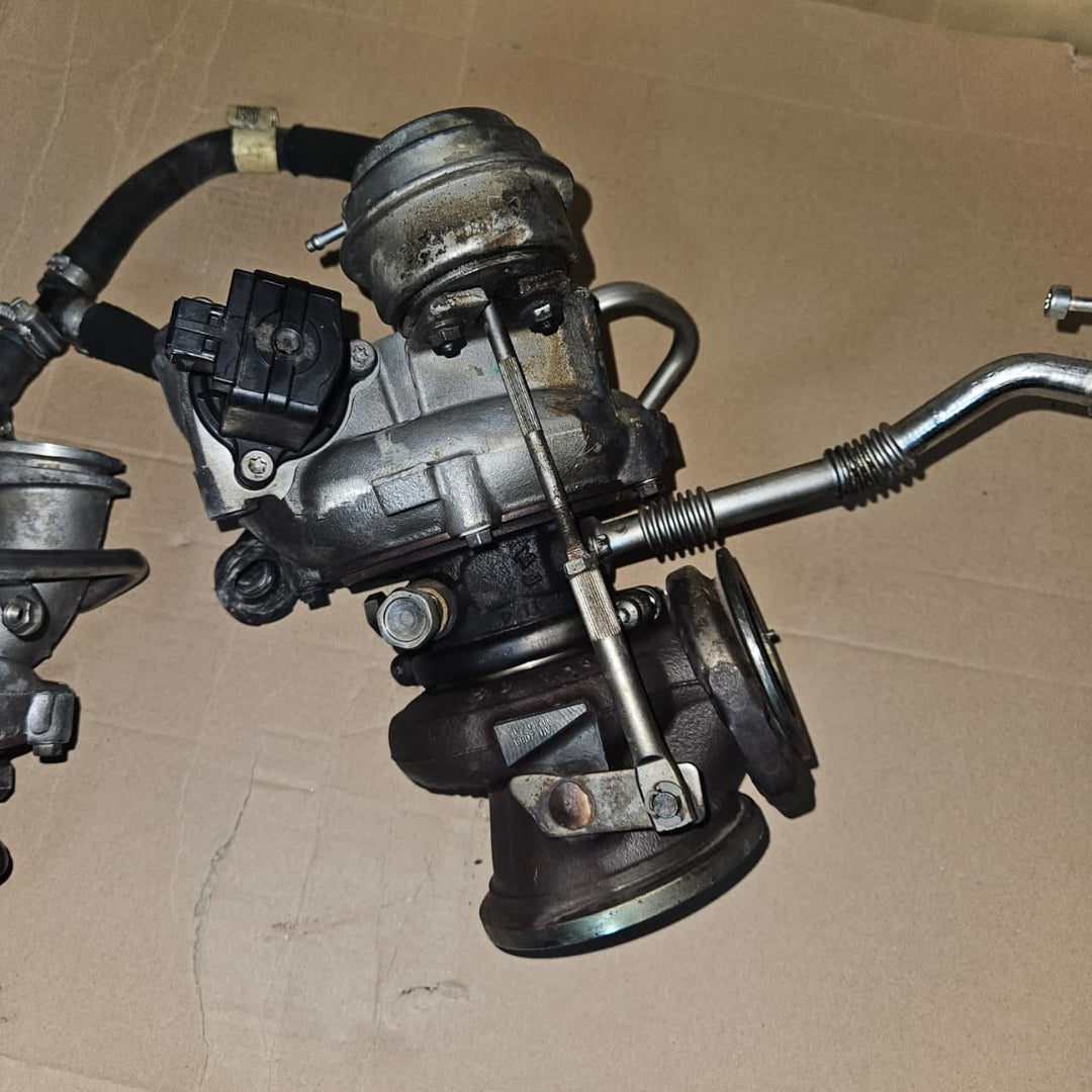 7576985-2010-2016 BMW 7 Series F04 X6 750i Turbocharger 