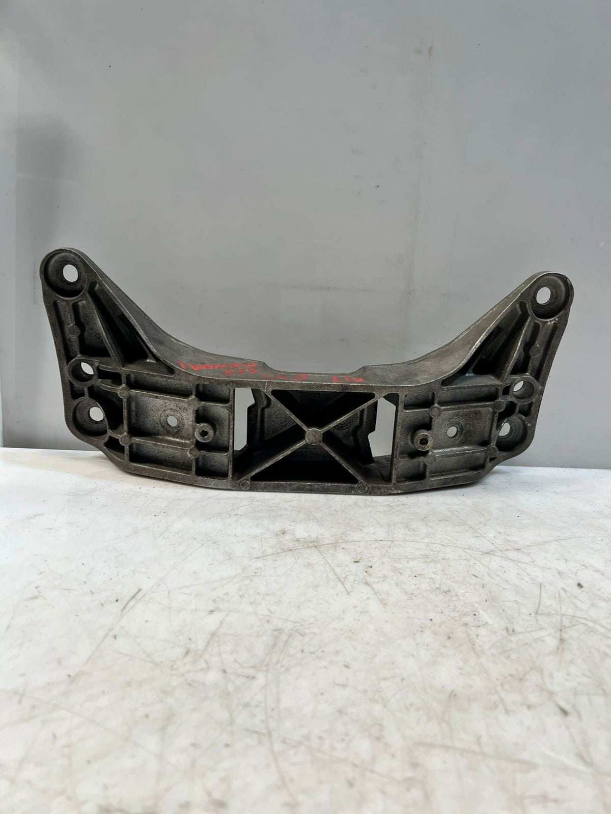 2008-13 BMW M3 E90 E92 E93 4.0L S65 MANUAL Transmission Crossmember 2283099 OEM
