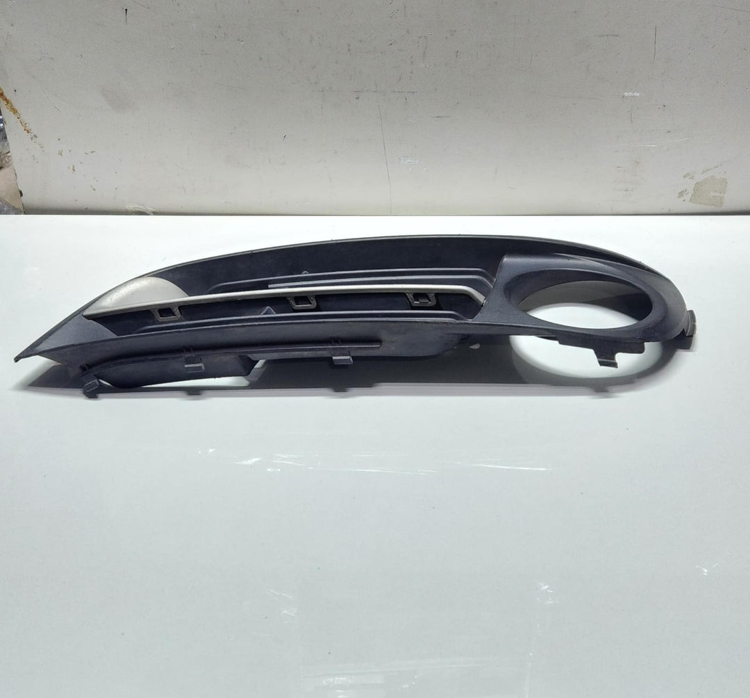 2011-2016 BMW 528i Fog Light Grille 7331735 F10 and F11 5 Series OEM