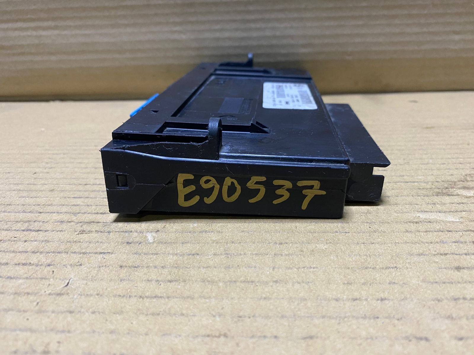 2014 BMW X1 E84 Body Control Module 9187537  3 Series E90