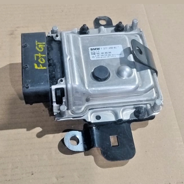 BMW 12-18 F10 F30 3 5 SERIES X5 DEF DIESEL EMISSION PUMP CONTROL UNIT 7377299