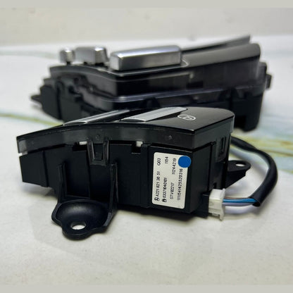 Mercedes-Benz Front Passenger Seat Control Switch Unit A221 8701879 W221 S-Class
