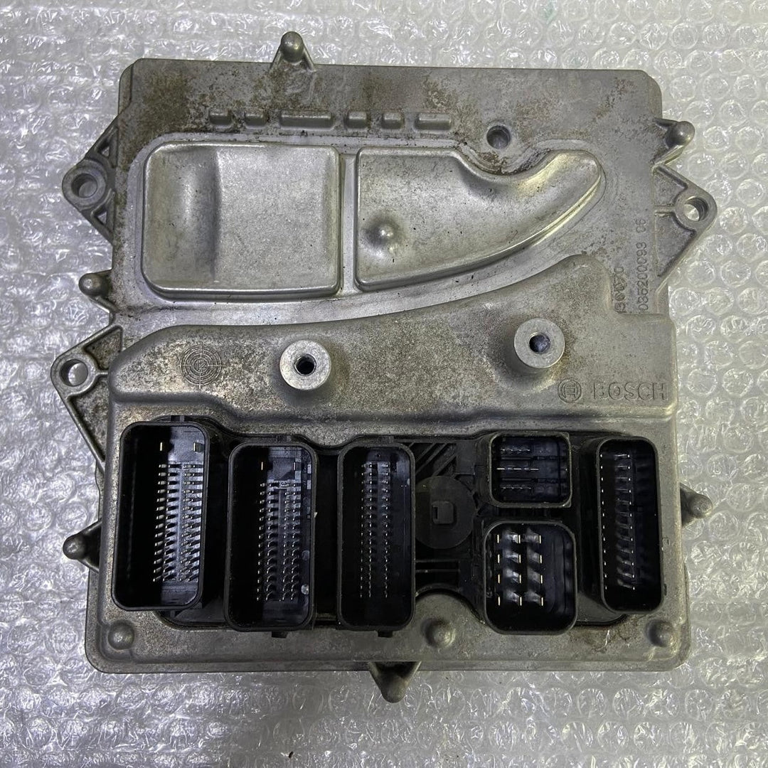 OEM BMW F06 F10 F12 F15 N55 ENGINE CONTROL UNIT ECU DME SET 8621007 BOSCH