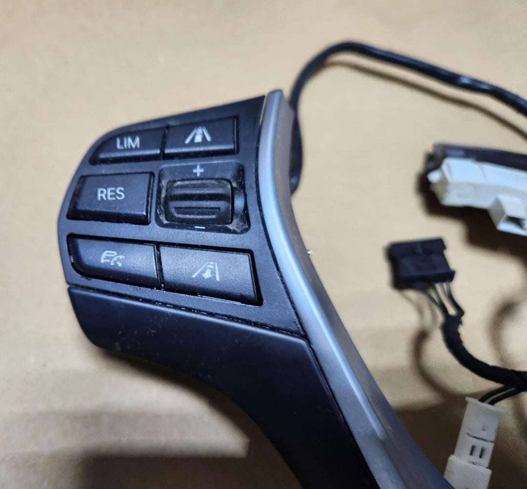 BMW Sport Steering Wheel Multifunction Control Switch 6256040 2,3,4 Series F30 