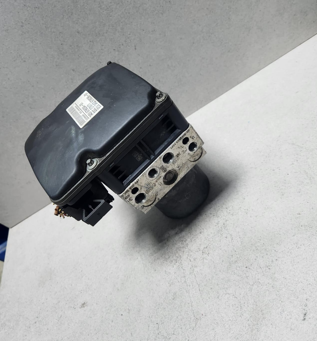2007-2014 BMW X5 ABS Anti Lock Brake Pump Control Module 6798284 X6 E70 X5  E71