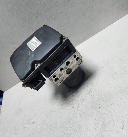 2007-2014 BMW X5 ABS Anti Lock Brake Pump Control Module 6798284 X6 E70 X5  E71
