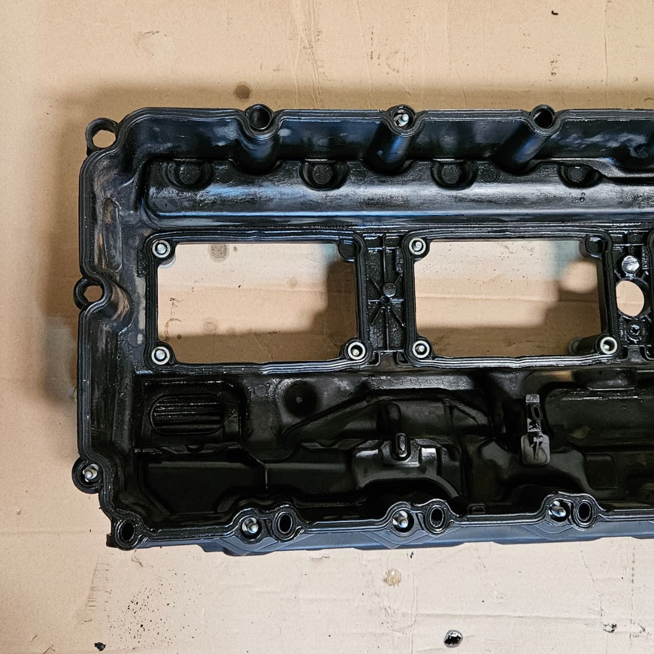 7570292-2013-2019 BMW X1 X3 X5 M2 F10 N55 Engine Valve Cover 