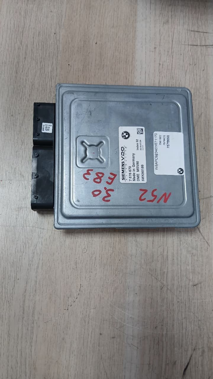 2007-2013 BMW E83 X3 3.0 N52N Engine Control Module 7576670 ECU