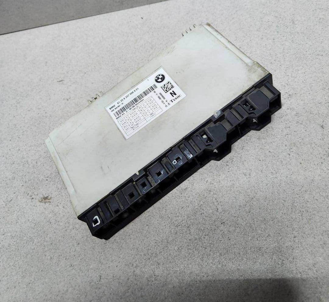 2011-2017 BMW X3 Seat Control Module 9257098 F25 and 6 Series F12 F13