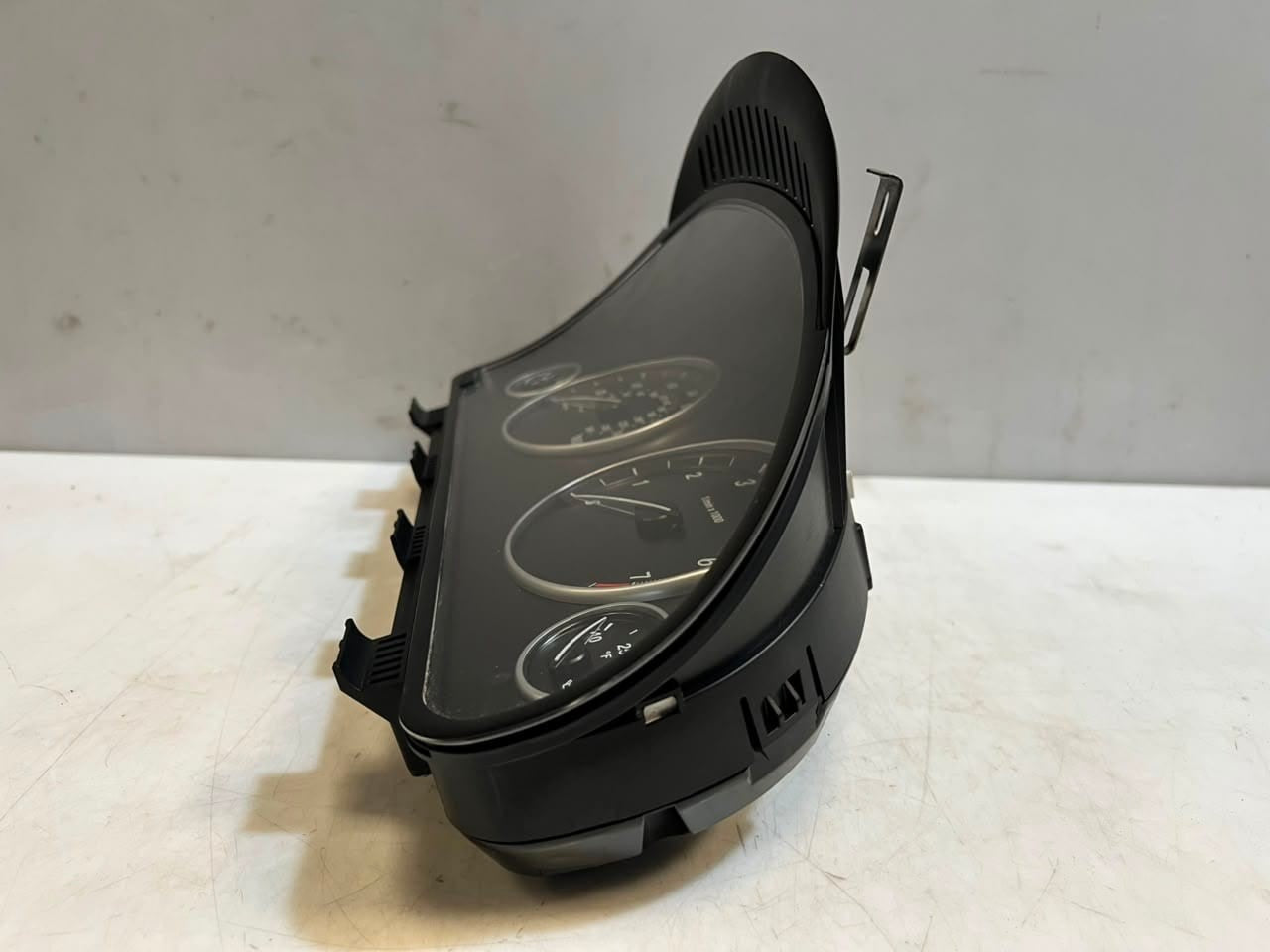 2011-2016 BMW F10 5-Series 528i Instrument Cluster Speedometer 9249343 OEM