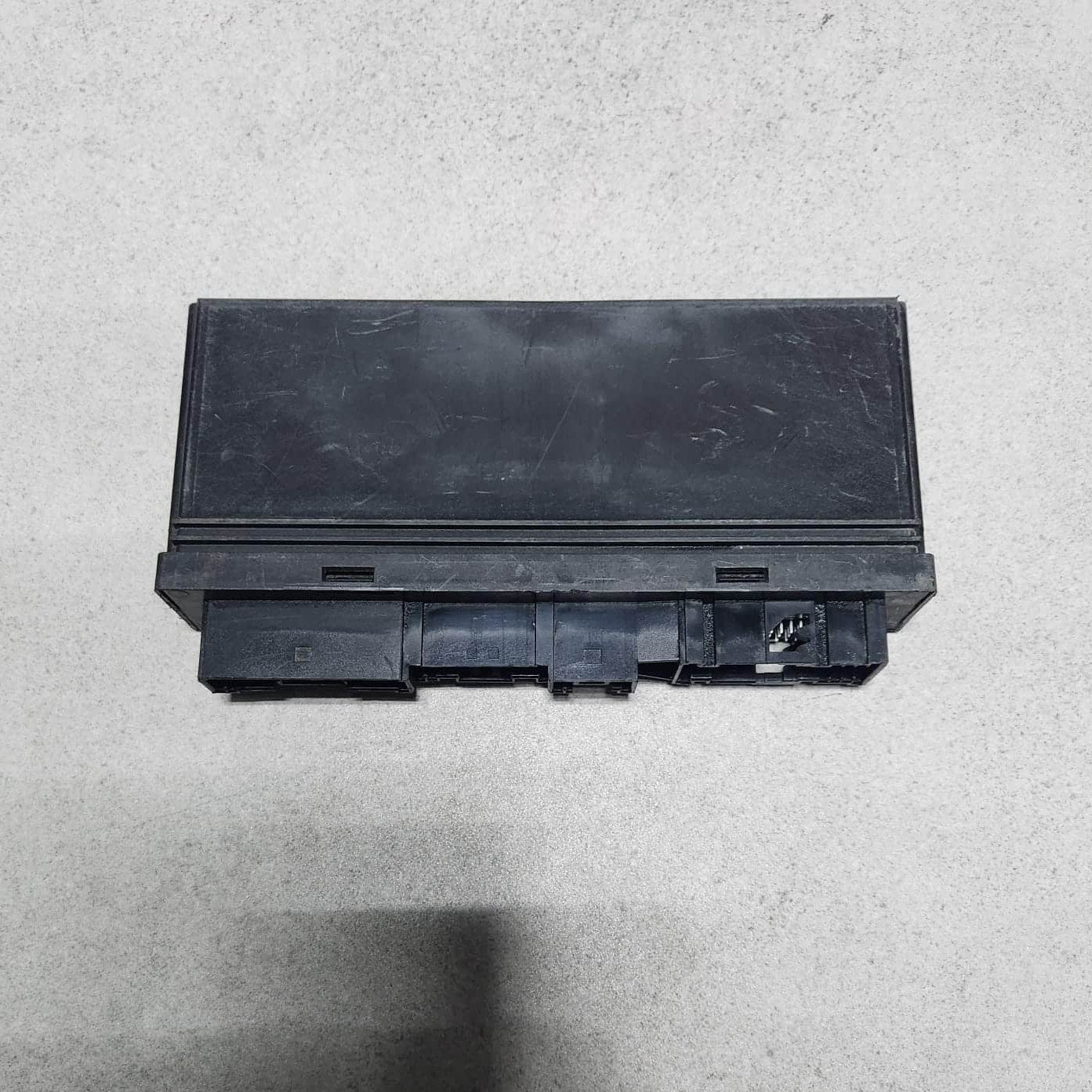 2008-2010 BMW 528i Body Control Module 9168833 5-Series and M6 E60 E63 E64